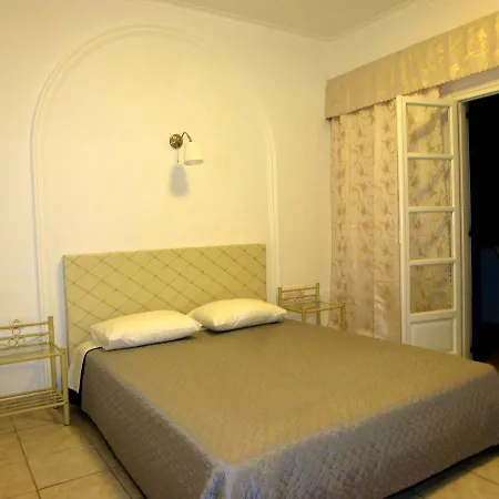 Summer Holidays Hotel Kamári