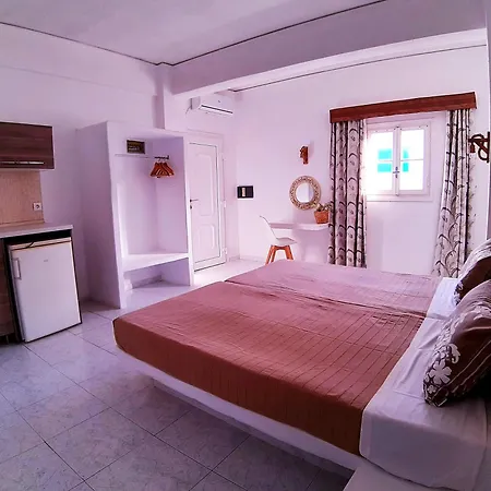 Ξενοδοχείο Summer Holidays 3*